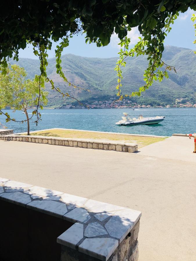 Sea View Apartment, Todorovic โกตอร์ ภายนอก รูปภาพ